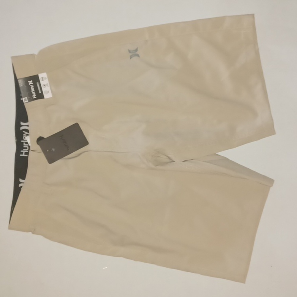 Hurley All Terrain Hybrid Walking Shorts Tan Size-28 NWT
